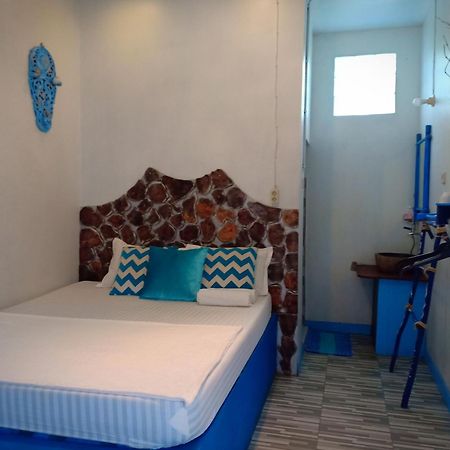 Blue Coral Homestay Карімунджава Екстер'єр фото