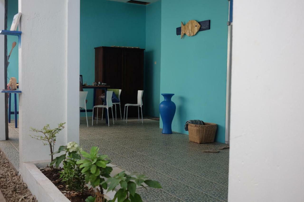 Blue Coral Homestay Карімунджава Екстер'єр фото